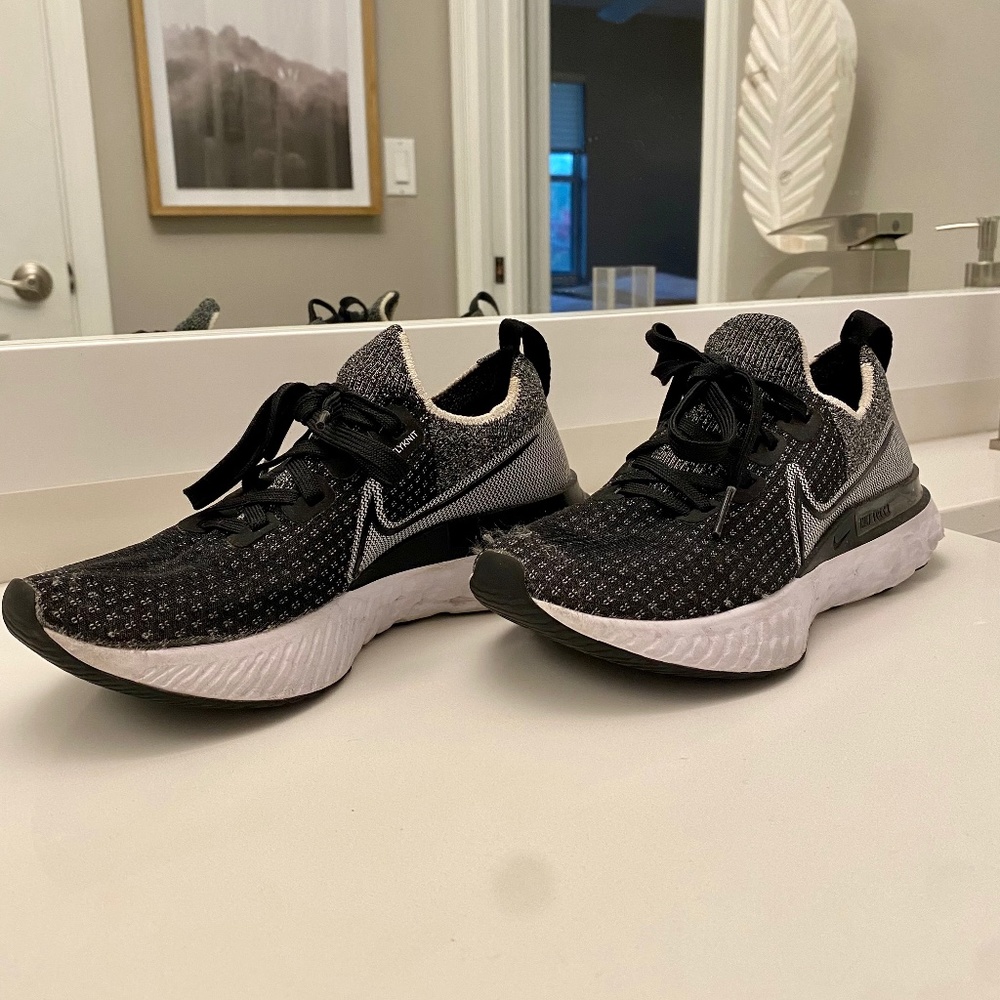 Nike Fly Knit Runners